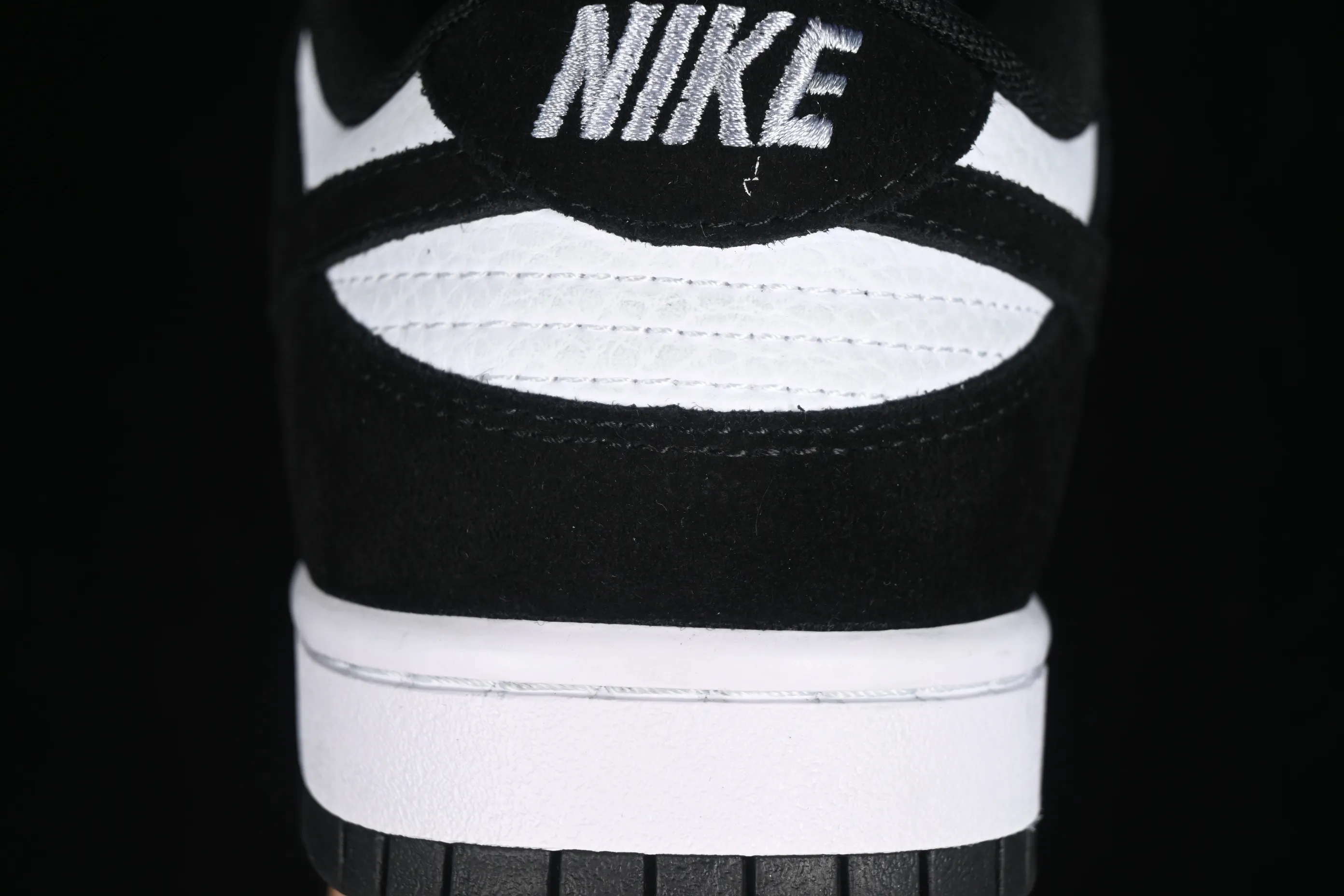 All categories Nk SB Dunk series Nk SB Dunk Low low-top sneakers Nk Dunk Low "Suede Panda" suede panda low-top casual sneakers FQ8249-100